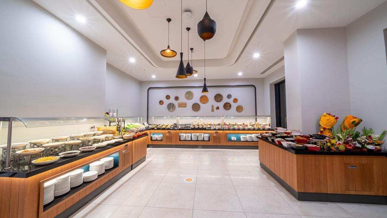 Hotel Sundia Exclusive By Liberty Fethiye Adults Only Exterior foto The buffet at the hotel