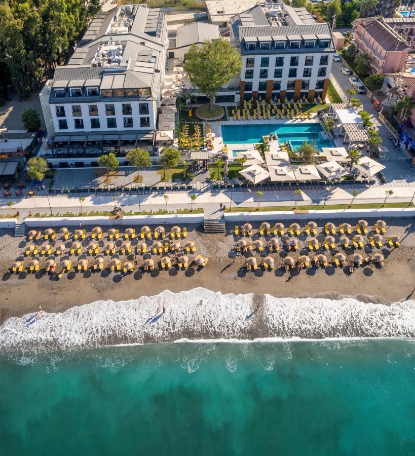 Hotel Sundia Exclusive By Liberty Fethiye Adults Only Exterior foto The hotel's beach