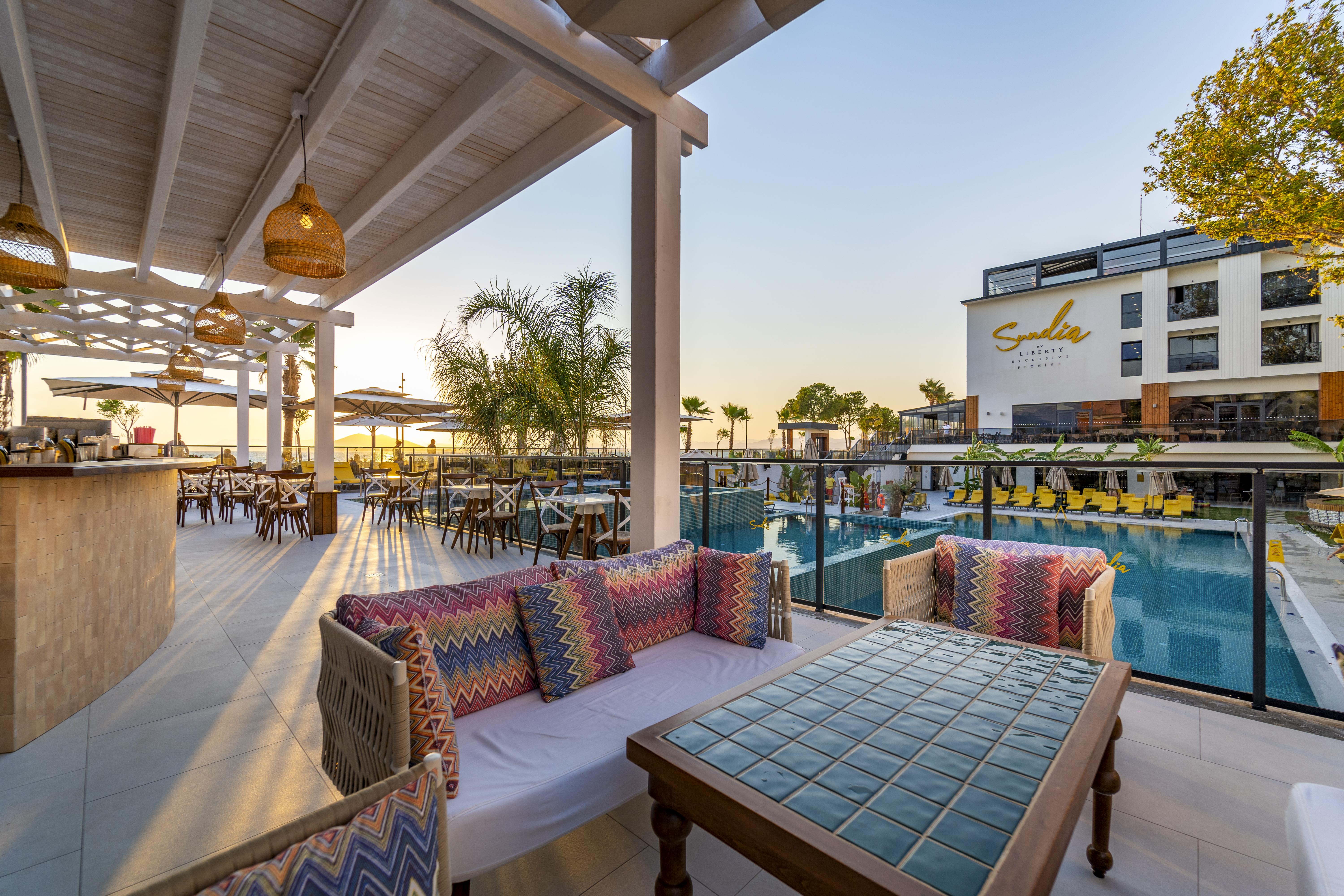 Hotel Sundia Exclusive By Liberty Fethiye Adults Only Exterior foto The rooftop bar at the hotel