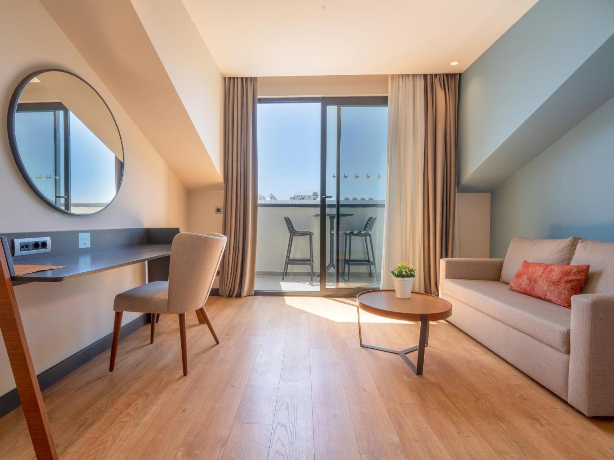 Hotel Sundia Exclusive By Liberty Fethiye Adults Only Exterior foto A room at the hotel